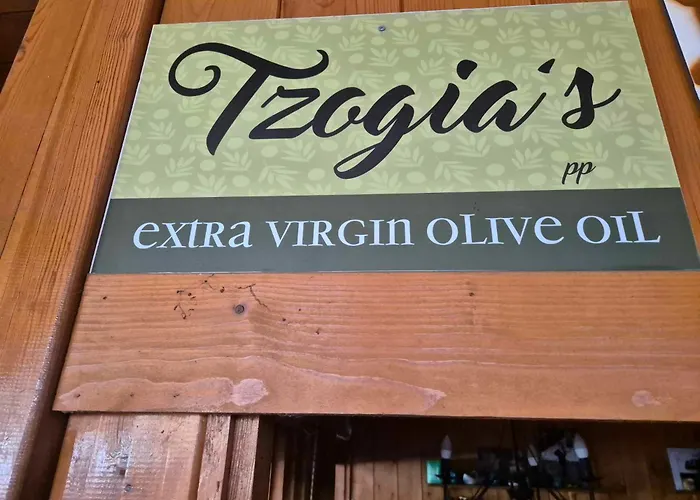 Tzogias Apartments Pan